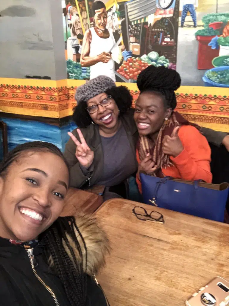 black travel bloggers in London